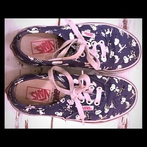 Peanut’s Snoopy Vans, size 12